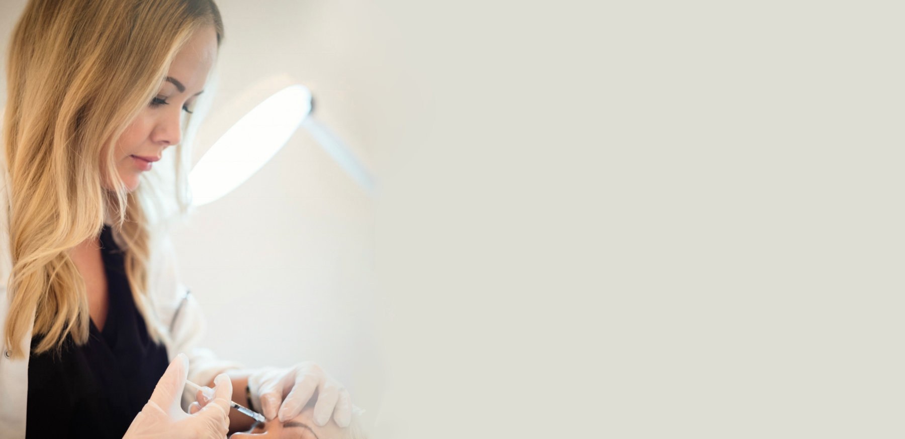 Injeksjonsbehandling hos SkinClinic